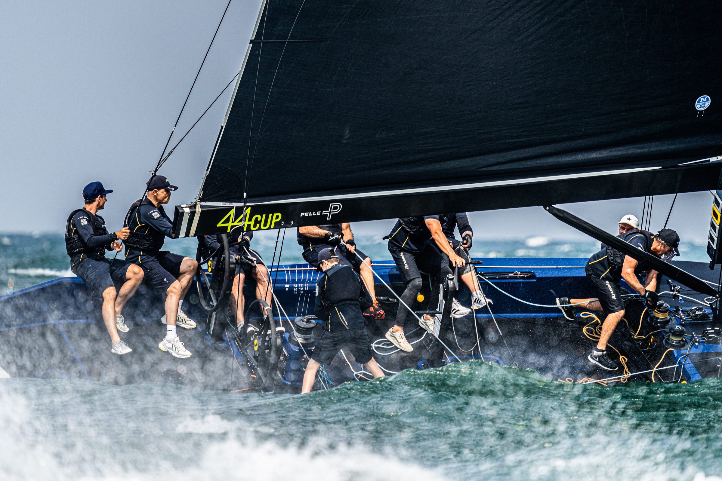 RC44 Oman 44Cup, rc44 oman frame 03